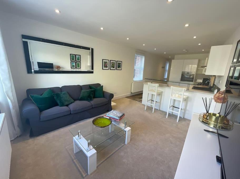 Light And Modern 2br 1.5ba, Newly Refurbished! Apartamento